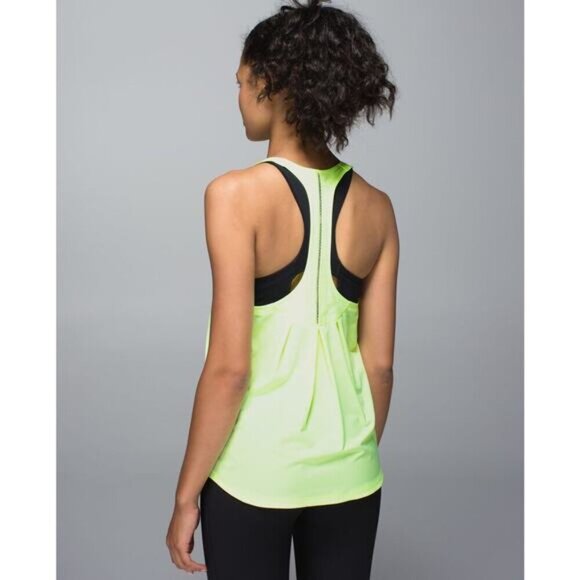 LULULEMON RARE Seawheeze 2015 Lightened Up Singlet Tank Sz 6 - Picture 9 of 9
